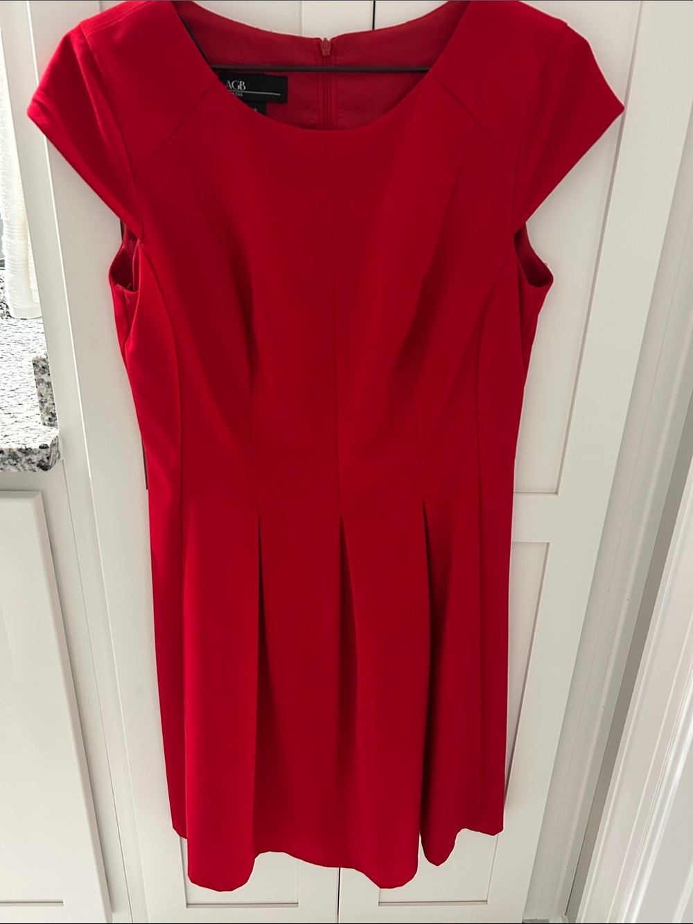AGB Red Cap-Sleeve Midi Dress with Front Pleats